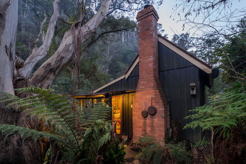 Stringer's Cottage - Sydney Tourism 0