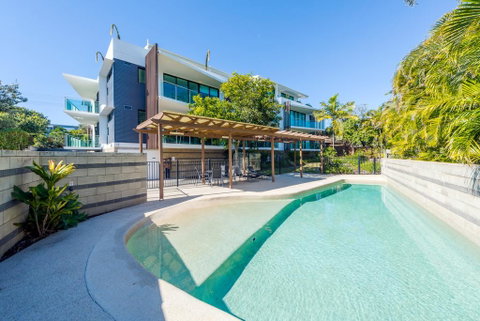 Stylish Beach Side Apartment - Unit 5 - 33 Lorikeet Drive - Sydney Tourism 0