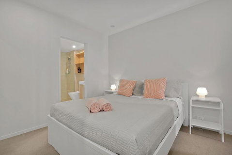 Stylish Resort Living In The City - Sydney Tourism 3