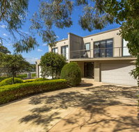 STYLISH SUN-DRENCHED AND SOPHISTICATED - Sydney Tourism