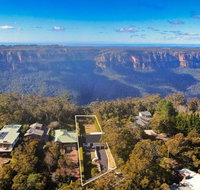 Sublime Sunrise On The Cliff - BBQ  FIRE PIT - Sydney Tourism