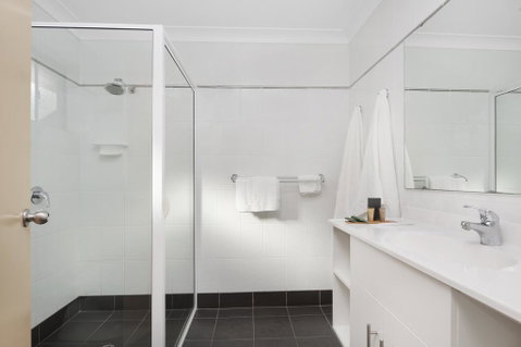 Sunseeker Motor Inn - Sydney Tourism 3