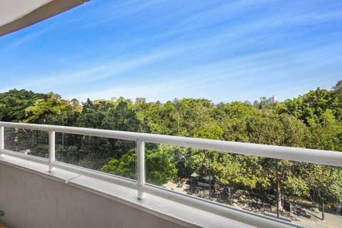 Super Convenient Apartment With Garden Views - Sydney Tourism 0
