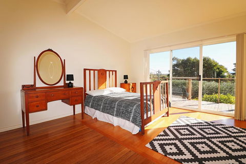 Surfside - Sydney Tourism 3