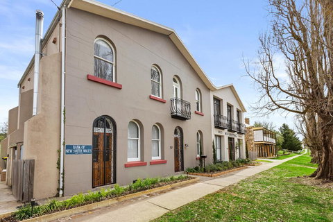 TARALGA TERRACES - Sydney Tourism 0