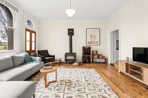 TARALGA TERRACES - Sydney Tourism 1