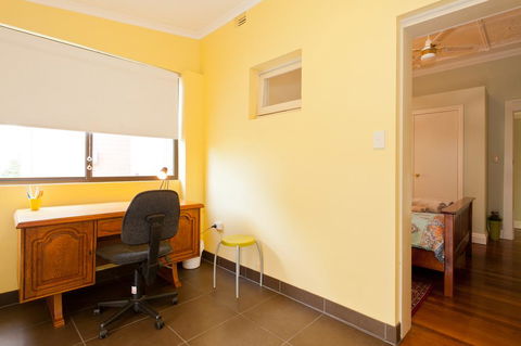 Taree Apartment - Sydney Tourism 3