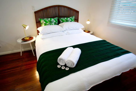 Tea Gardens Hotel - Sydney Tourism 0