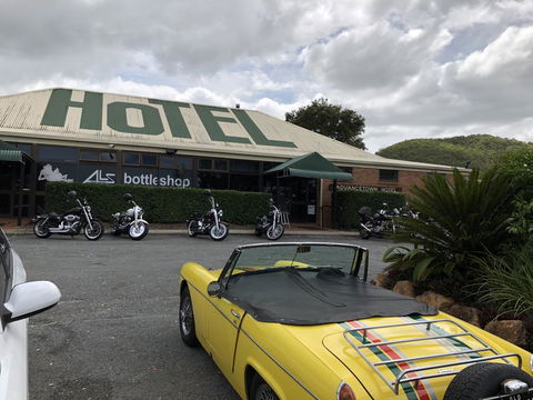 The Advancetown Hotel - Sydney Tourism 1