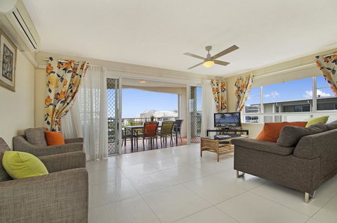 The Beach Houses - Sydney Tourism 1
