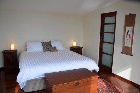 Yolla Beach House - Sydney Tourism 4