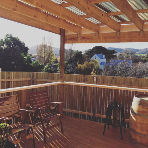 Bridge View Retreat - Sydney Tourism 4