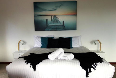 THE LOFT @ Bay Of Fires Seascape - Sydney Tourism 17