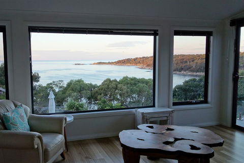 THE LOFT @ Bay Of Fires Seascape - Sydney Tourism 6