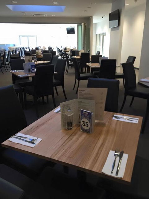 Risdon Brook Hotel - Sydney Tourism 2