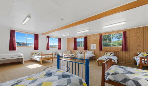 Return To Sender Lodge - Sydney Tourism 5