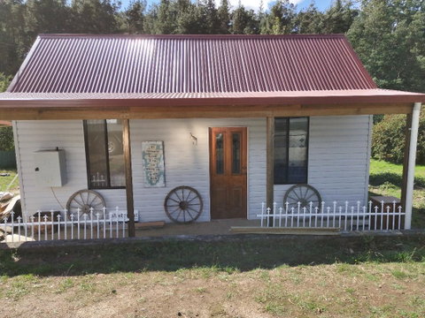 Wanderlust Cottage - Sydney Tourism 15