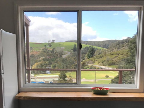 Derby Digs Cottage - Sydney Tourism 8