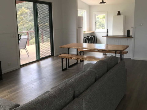 Derby Digs Cottage - Sydney Tourism 4