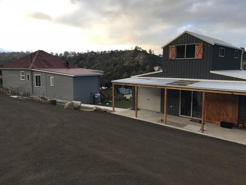 Derby Digs Cottage - Sydney Tourism 19