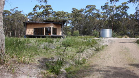 BAY OF FIRES ECO HUT Off Grid Experience At Binalong Bay - Sydney Tourism 20