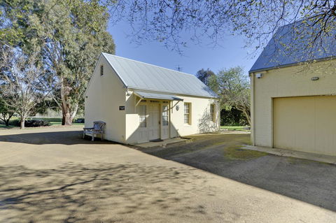 The Mill House Cottage - Sydney Tourism 4