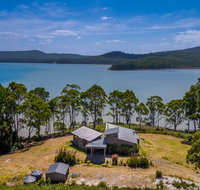 Cloudy Bay Lagoon Estate - Sydney Tourism