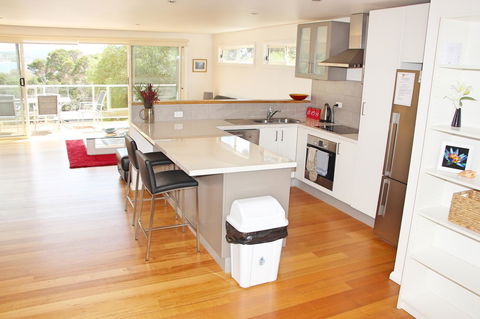 Seaview Apartment - Sydney Tourism 9