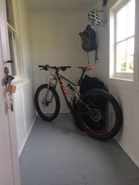 Riders Hut - Derby - Sydney Tourism 24