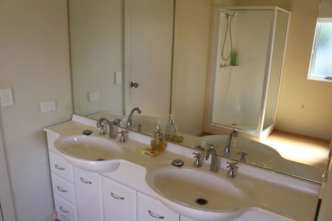 Villa 2 Bay Of Fires - Sydney Tourism 6
