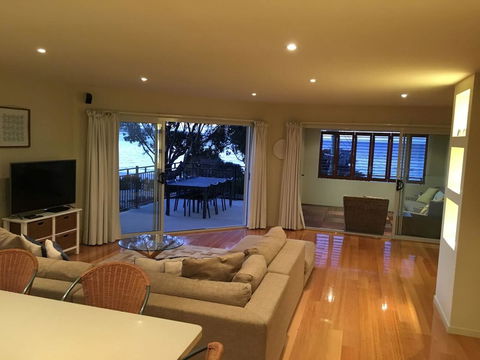 Villa 2 Bay Of Fires - Sydney Tourism 4