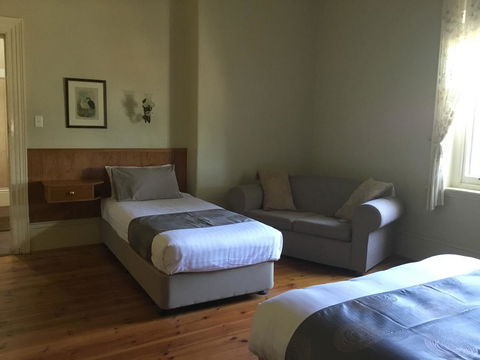Campbell St Lodge - Sydney Tourism 6