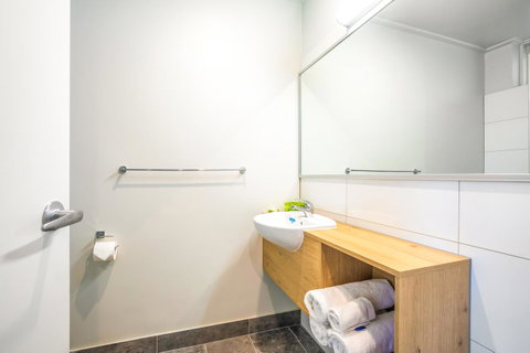 Nightcap At Keysborough Hotel - Sydney Tourism 3