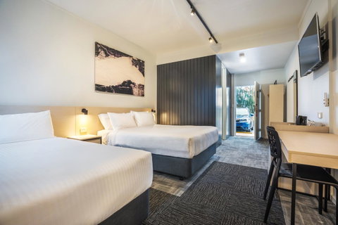 Nightcap At Keysborough Hotel - Sydney Tourism 19