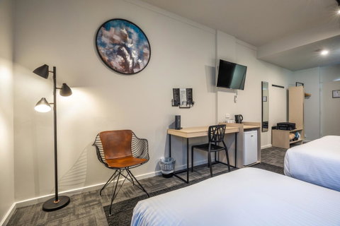 Nightcap At Keysborough Hotel - Sydney Tourism 2