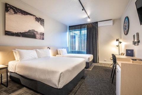 Nightcap At Keysborough Hotel - Sydney Tourism 15