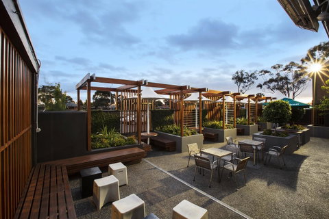 Nightcap At Keysborough Hotel - Sydney Tourism 28