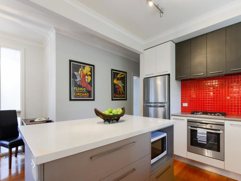 Boutique Stays Sandyside- Sandringham Villa Units - Sydney Tourism 0
