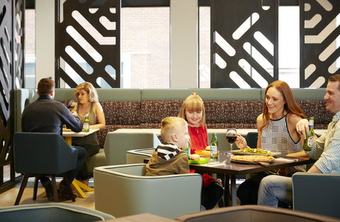 Holiday Inn Express Melbourne Southbank, An IHG Hotel - Sydney Tourism 6