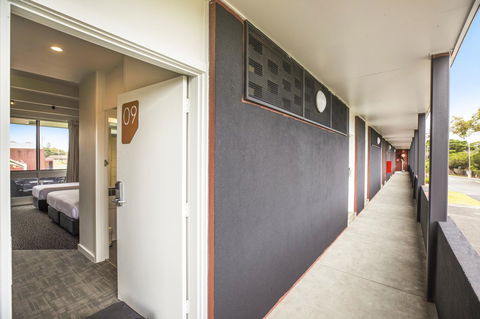 Nightcap At Seaford Hotel - Sydney Tourism 26