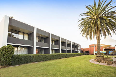 Nightcap At Seaford Hotel - Sydney Tourism 6