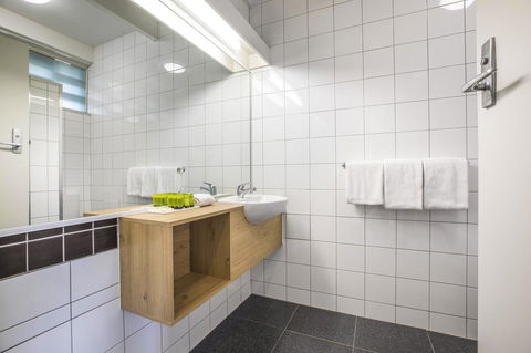 Nightcap At Seaford Hotel - Sydney Tourism 30