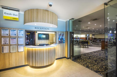 Nightcap At Seaford Hotel - Sydney Tourism 10