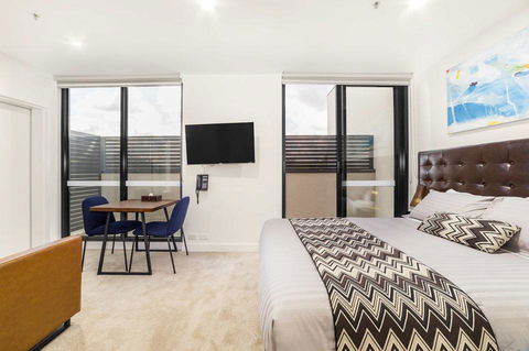 Whitehorse Apartments Hotel - Sydney Tourism 21