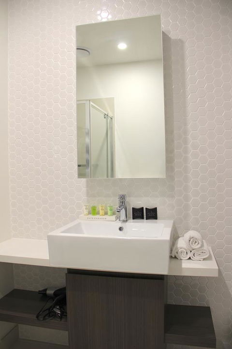 Whitehorse Apartments Hotel - Sydney Tourism 23