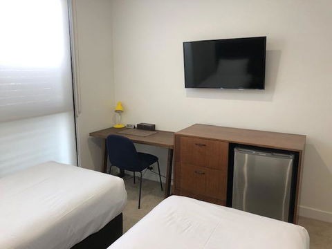 Whitehorse Apartments Hotel - Sydney Tourism 5