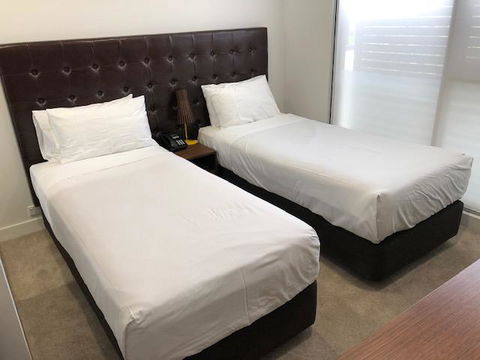 Whitehorse Apartments Hotel - Sydney Tourism 6