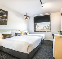 Nightcap at The Cheeky Squire - Sydney Tourism