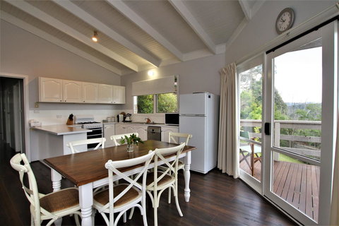 Hamptons In Healesville - Sydney Tourism 4