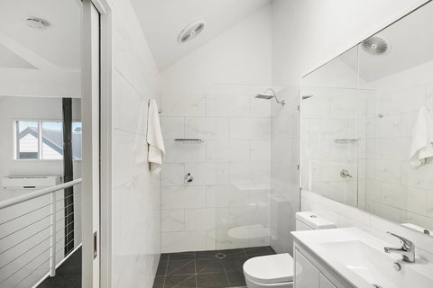 Terrace Lofts Apartments - Sydney Tourism 15